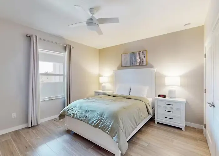 Gulf Access With Boat Slip, Heated Saltwater Pool, Dog-Friendly - Bacino Vista #207 - Roelens